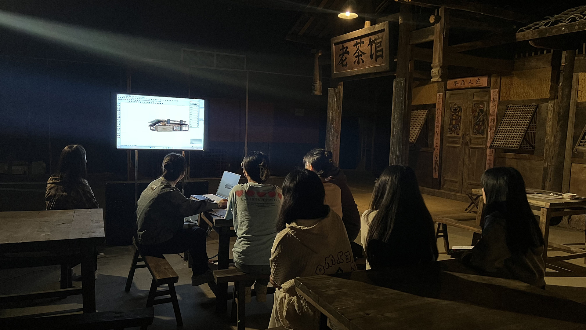 老茶馆实景棚搭建 (1).jpg